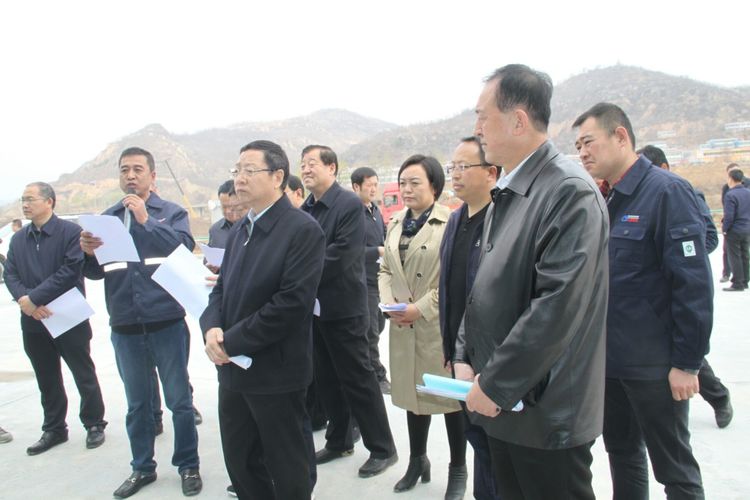 延安市委副书记、市长薛占海深入利源物流调研园区建设
